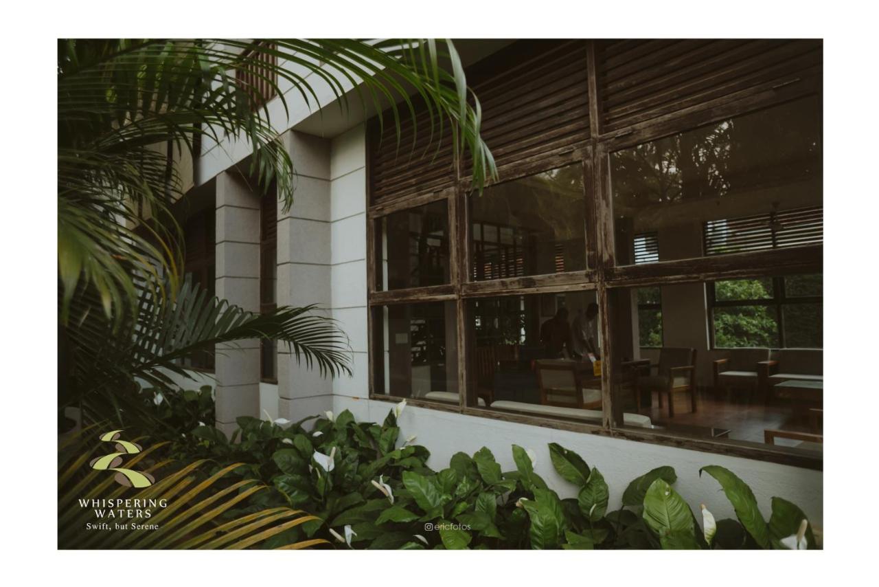 Whispering Waters Hotel Malayattur Ngoại thất bức ảnh