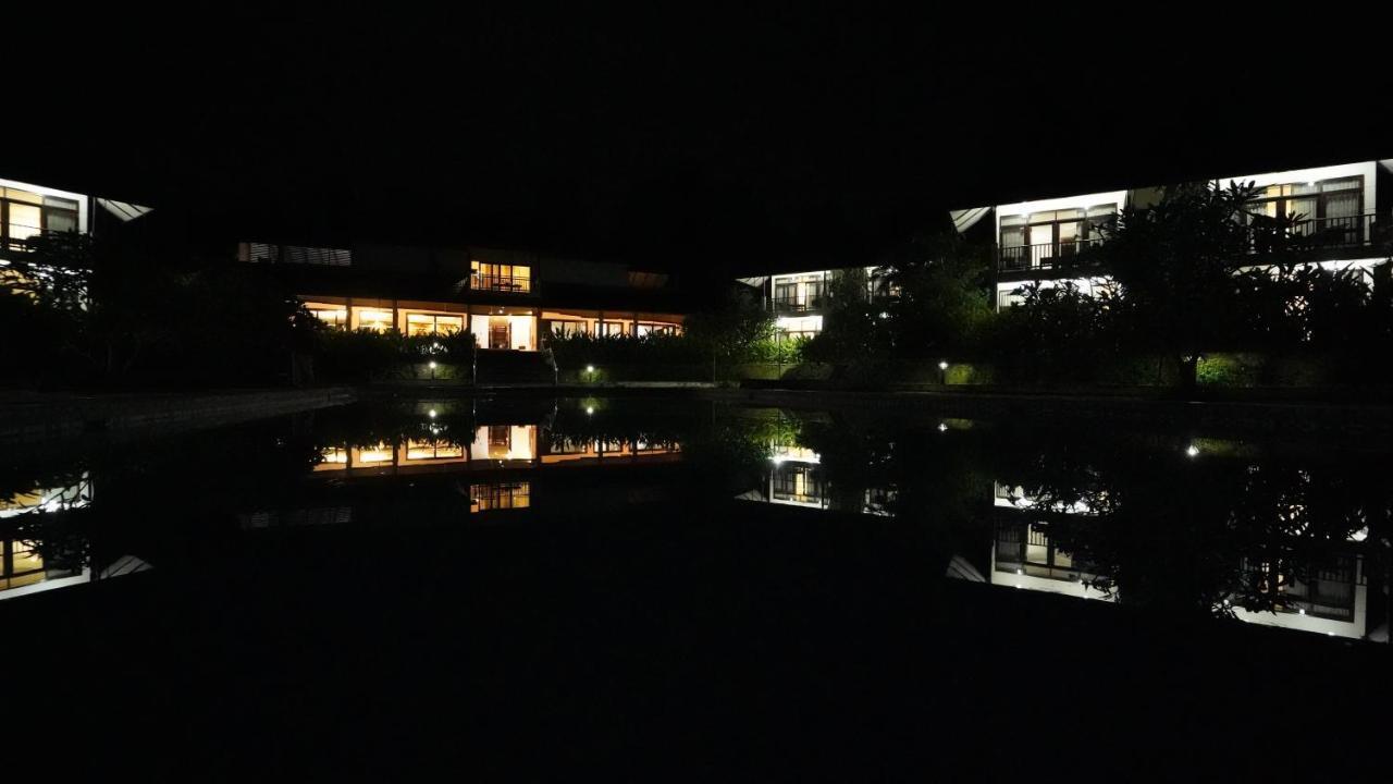 Whispering Waters Hotel Malayattur Ngoại thất bức ảnh