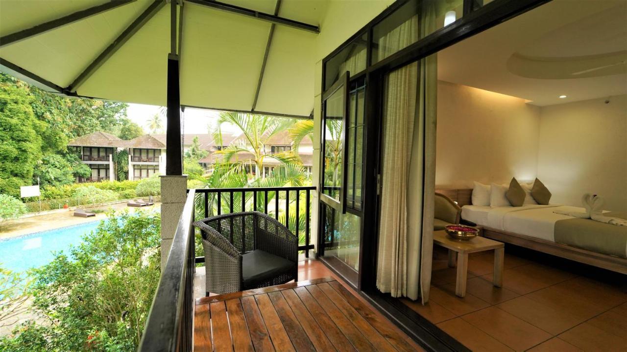 Whispering Waters Hotel Malayattur Ngoại thất bức ảnh